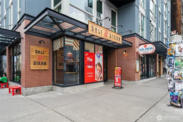 $9,000 | 615 East Pike Street, Unit 402, Seattle, WA 98122