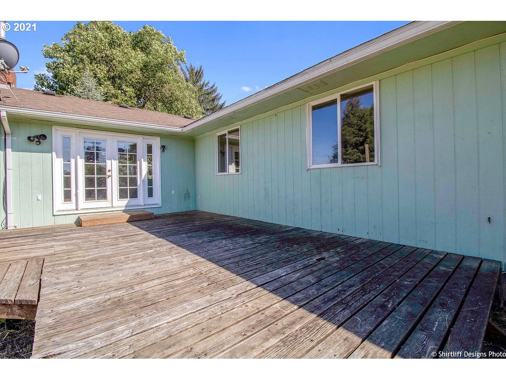 570 South 47th Street Springfield, OR 97478 - Photo 22 of 27