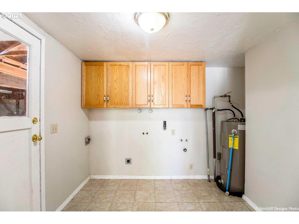 570 South 47th Street Springfield, OR 97478 - Photo 26 of 27
