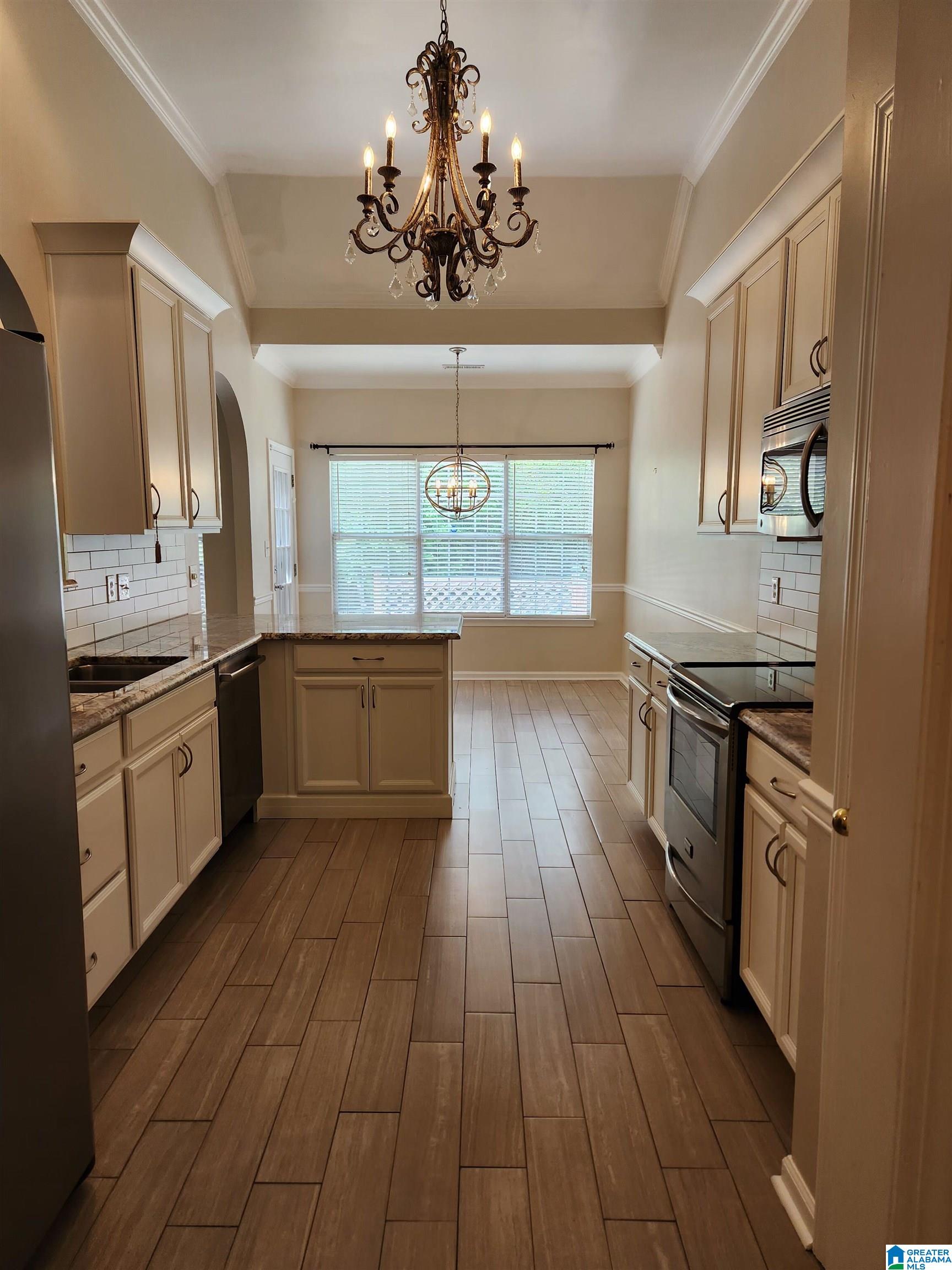 223 Grande View Parkway Alabaster, AL 35114 - Photo 13 of 48