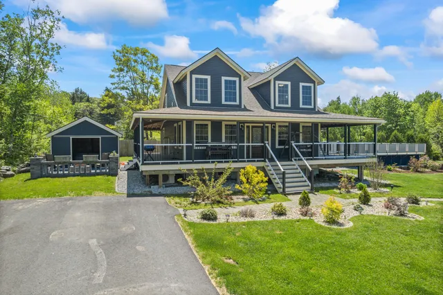 $1,050,000 | 55 Mountain View Extension, Rockland, ME 04841