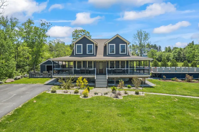 $1,050,000 | 55 Mountain View Extension, Rockland, ME 04841