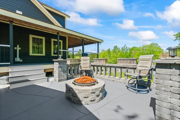 $975,000 | 55 Mountain View Extension, Rockland, ME 04841