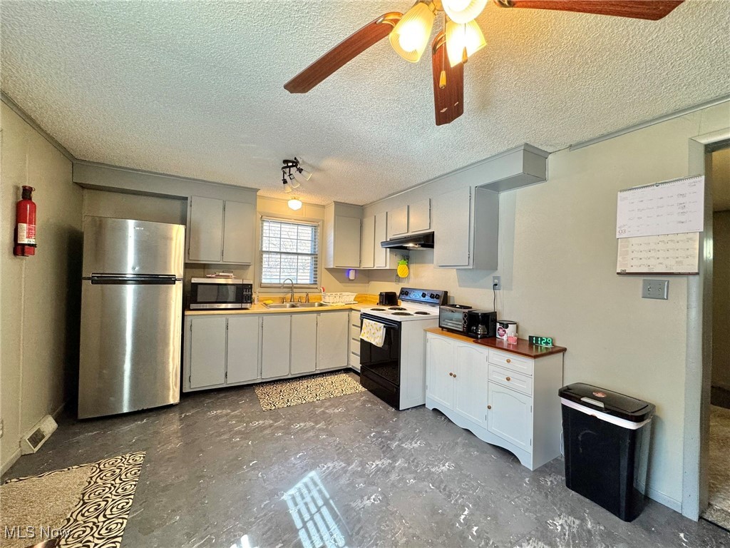 2507 Barnes Run Road Mount Zion, WV 26151 - Photo 17 of 24
