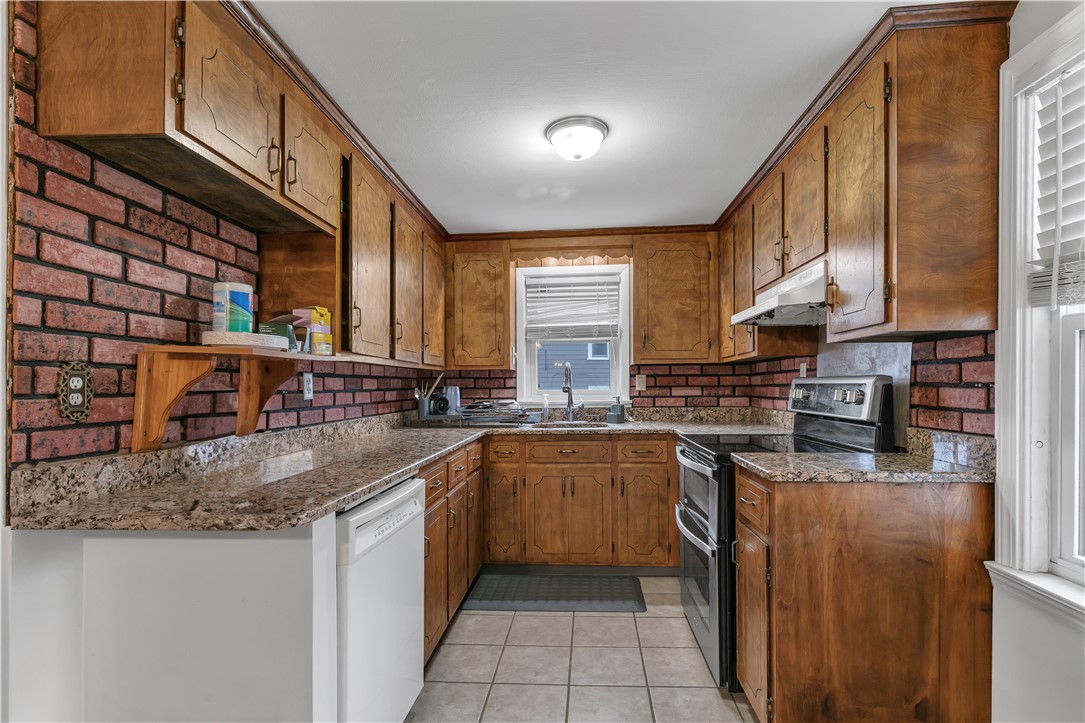 204 Talcott Street Woonsocket, RI 02895 - Photo 7 of 43 Kitchen Upstairs