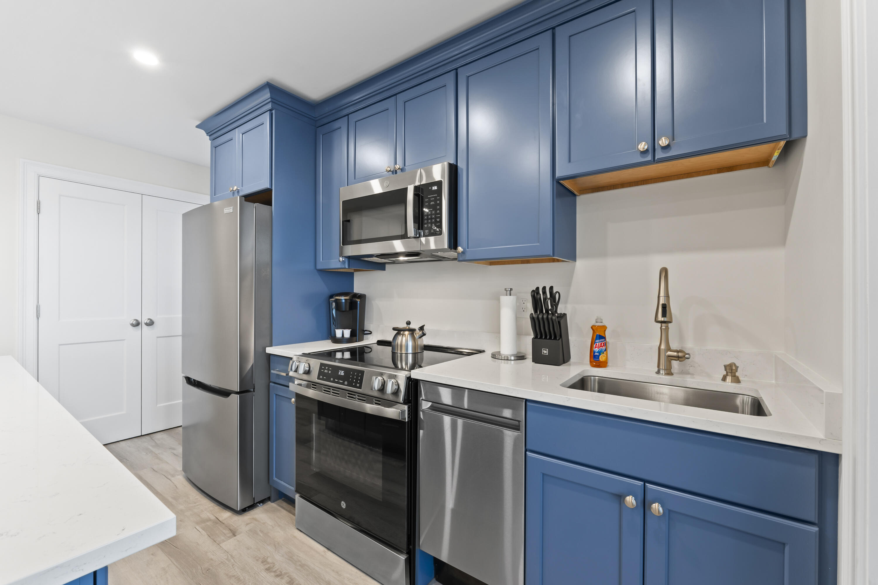 117 Perkins Cove Road Ogunquit, ME 03907 - Photo 28 of 60
