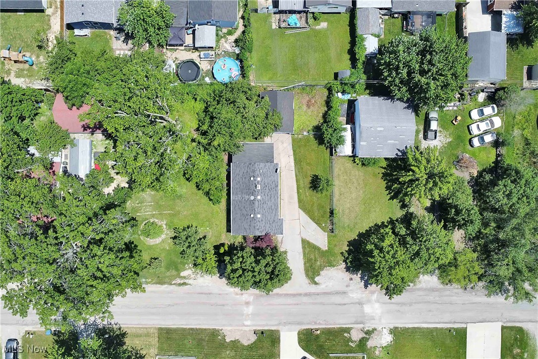 321 Overlook Road Vermilion, OH 44089 - Photo 3 of 27 Aerial view of property and surrounding area featuring nearby suburban area