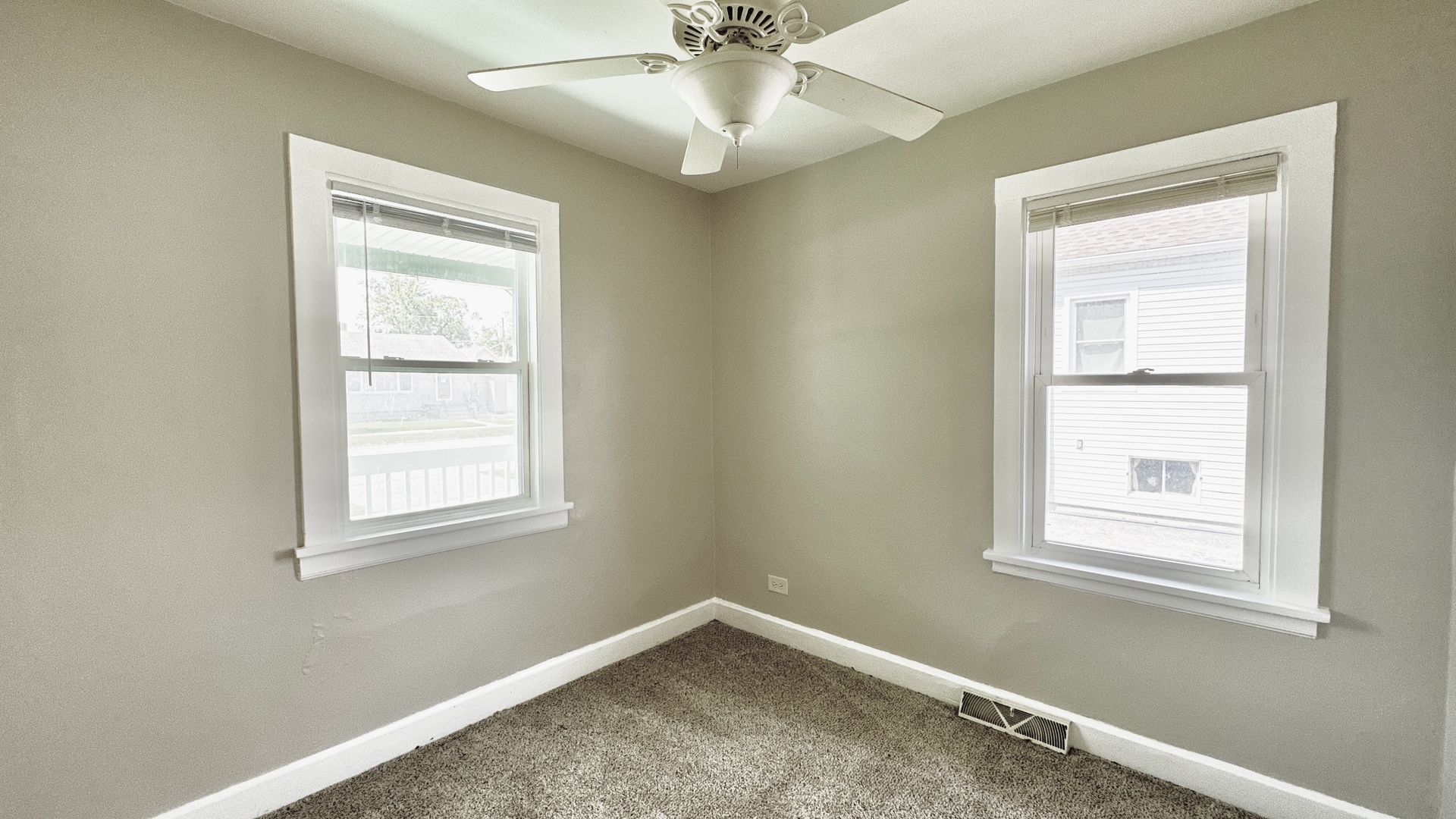 15031 Hamlin Avenue Midlothian, IL 60445 - Photo 4 of 10