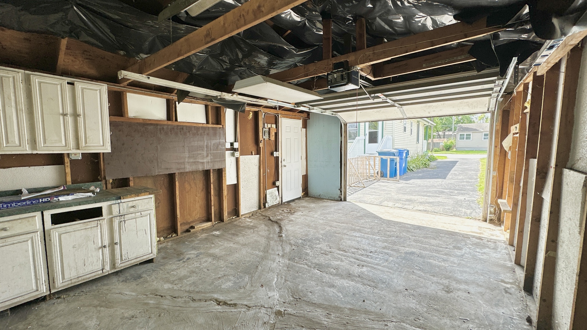 15031 Hamlin Avenue Midlothian, IL 60445 - Photo 8 of 10