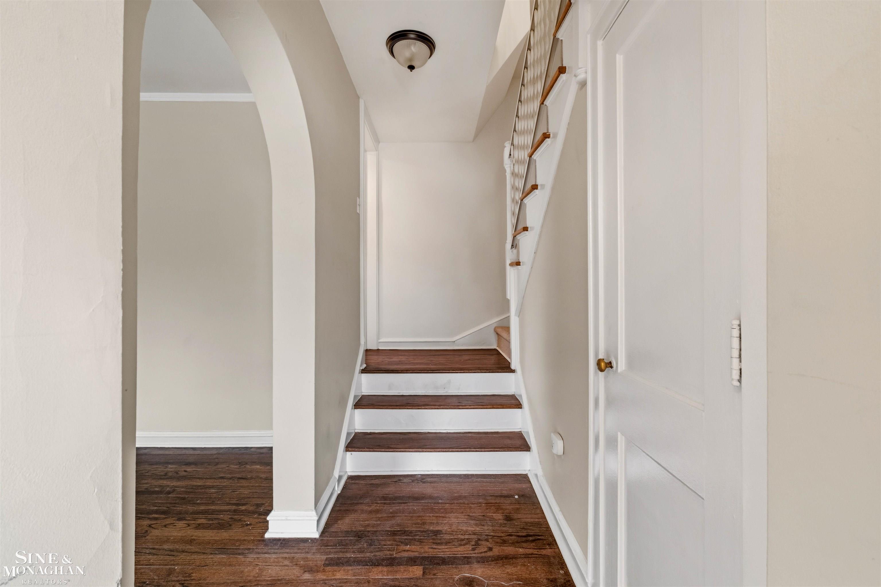 377 Rivard Boulevard Grosse Pointe, MI 48230 - Photo 3 of 45