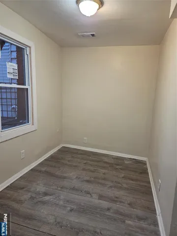 $2,255 | 18 Van Houten Street, Unit 2, Paterson, NJ 07505