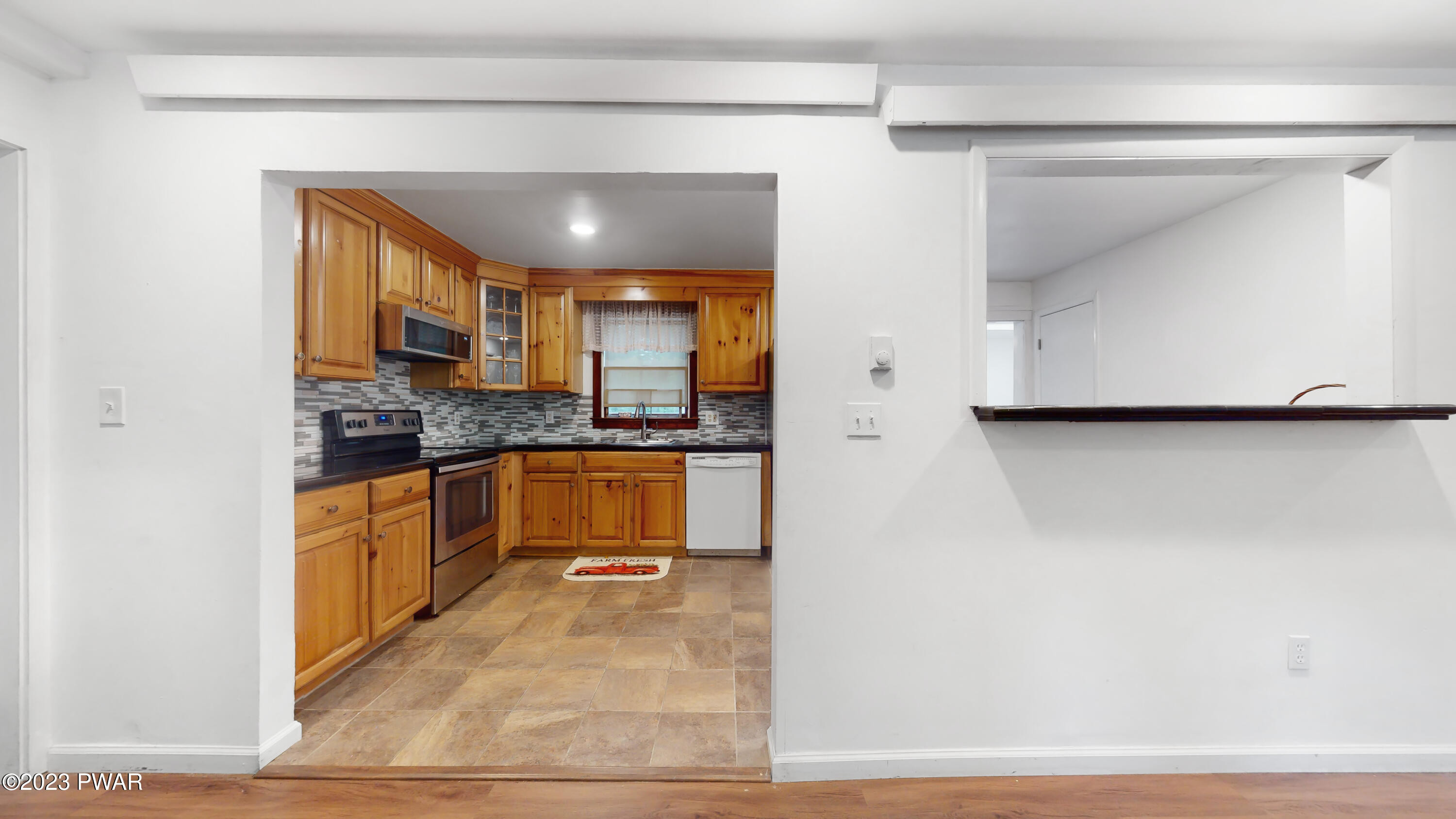 115 Fox Road Dingmans Ferry, PA 18328 - Photo 24 of 49