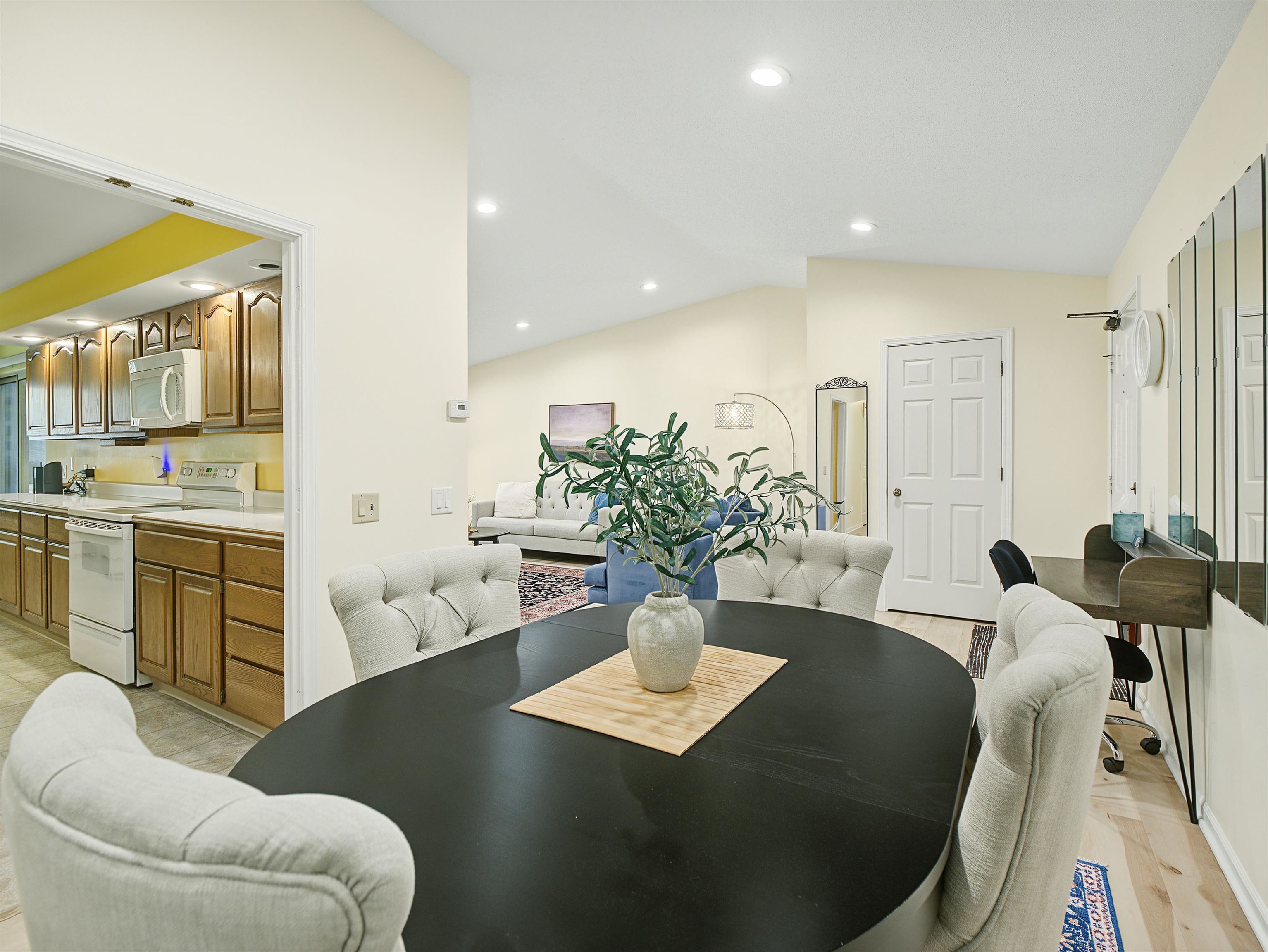 1502 Wheeler Road, Unit F Madison, WI 53704 - Photo 7 of 40 Gallery Image 7