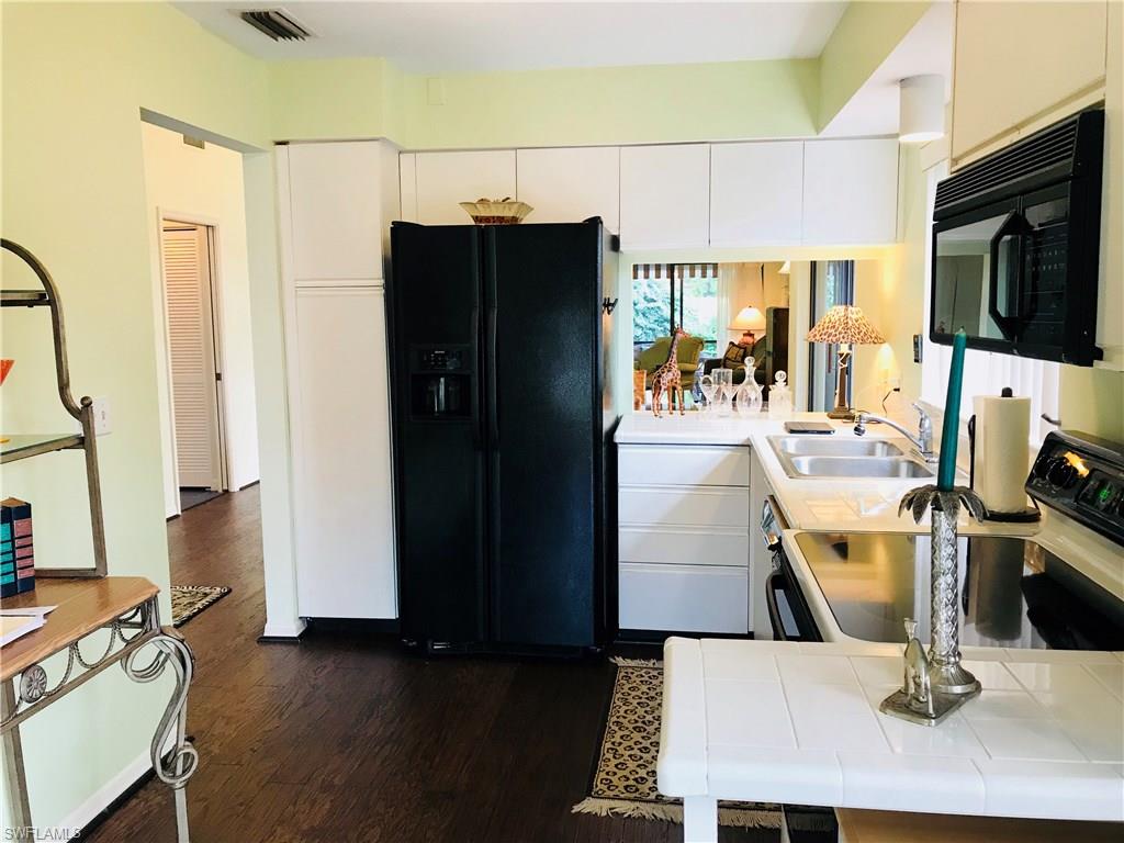 887 Reef Point Circle Naples, FL 34108 - Photo 6 of 17 Gallery Image 6