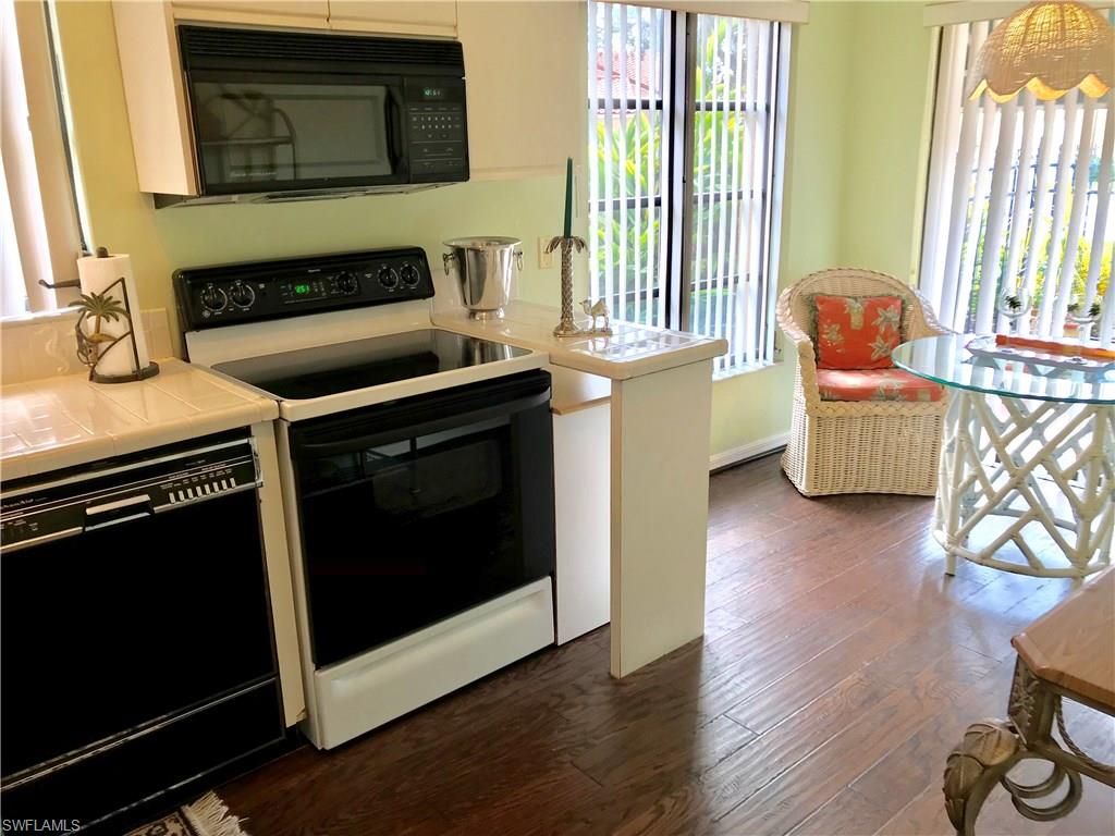 887 Reef Point Circle Naples, FL 34108 - Photo 7 of 17 Gallery Image 7