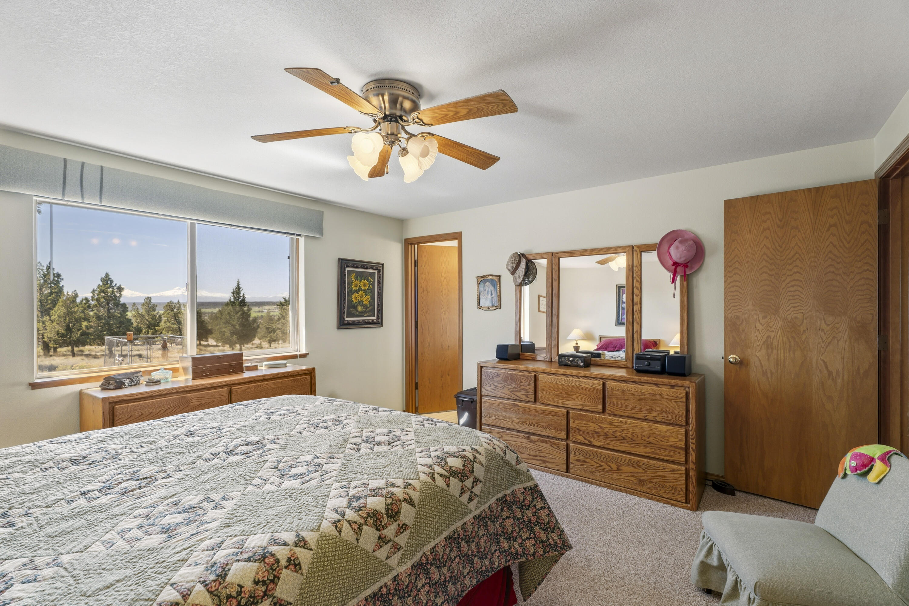 8449 Southwest Shad Road Terrebonne, OR 97760 - Photo 22 of 46 22-Bedroom