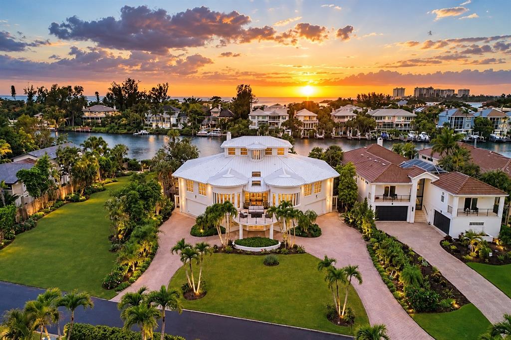 4034 Roberts Point Road Sarasota, FL 34242 - Photo 3 of 100 Gallery Image 3