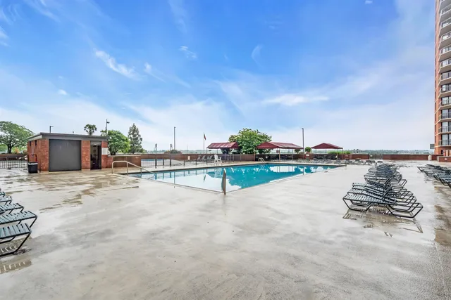 $415,000 | 2508 Harmon Cove Tower, Secaucus, NJ 07094