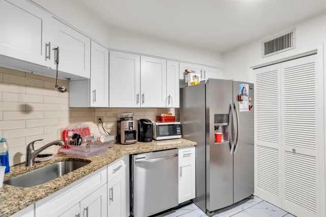 $415,000 | 2508 Harmon Cove Tower, Secaucus, NJ 07094