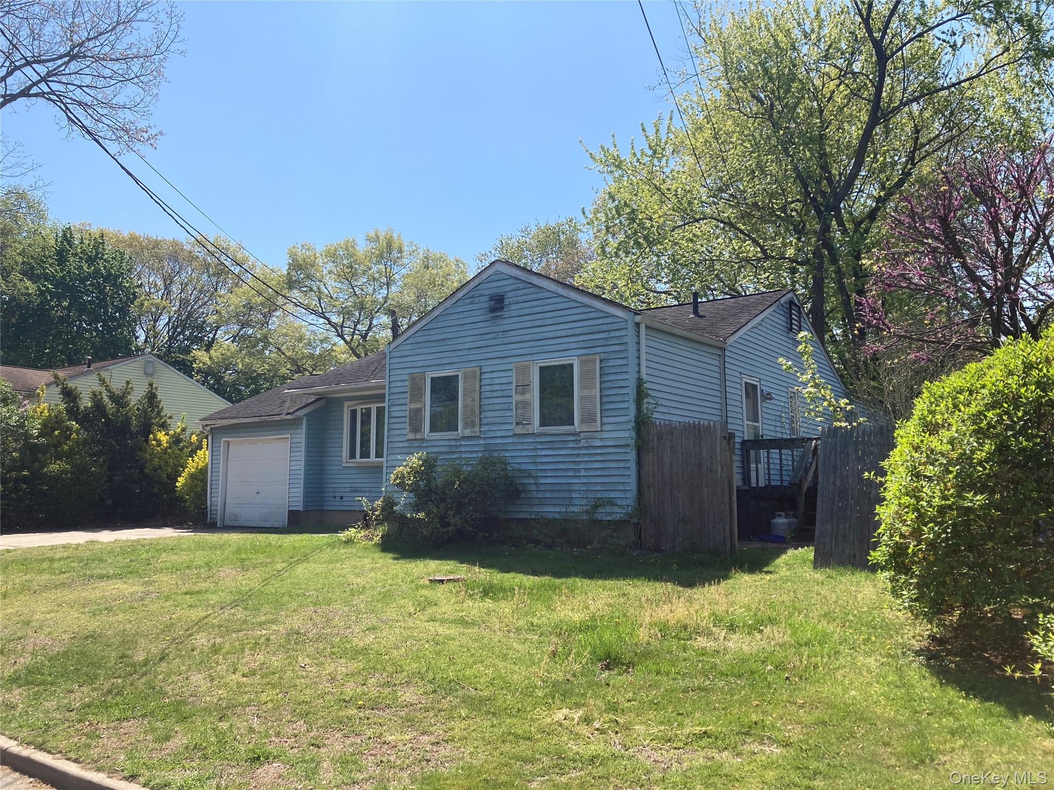 6 Wicks Road East Northport, NY 11731 - Photo 1 of 10 6 Wick Rd