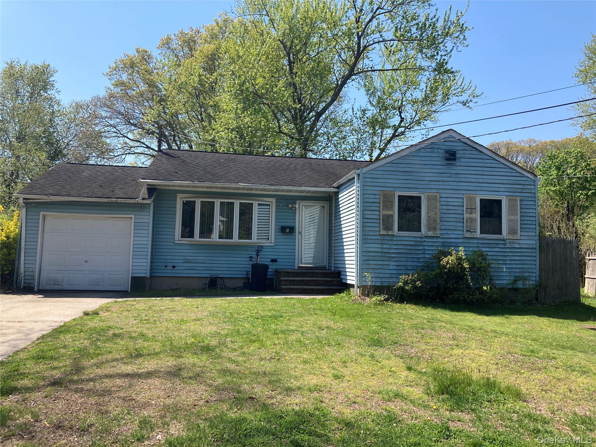 6 Wicks Road East Northport, NY 11731 - Photo 2 of 10 Expanded Ranch w/ garage & good size driveway