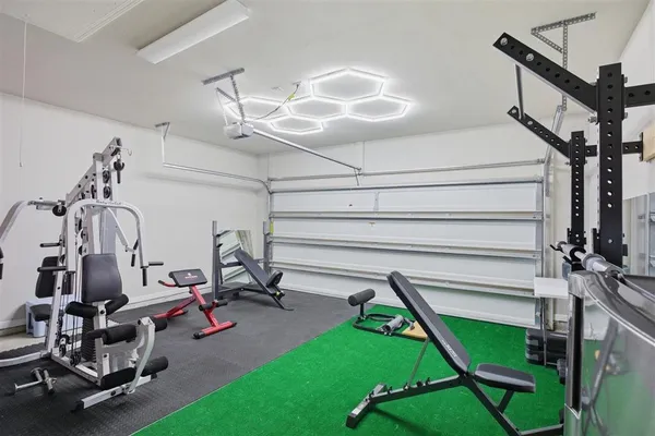 $2,700 | 4608 West Rdg Road, Lake Charles, LA 70607