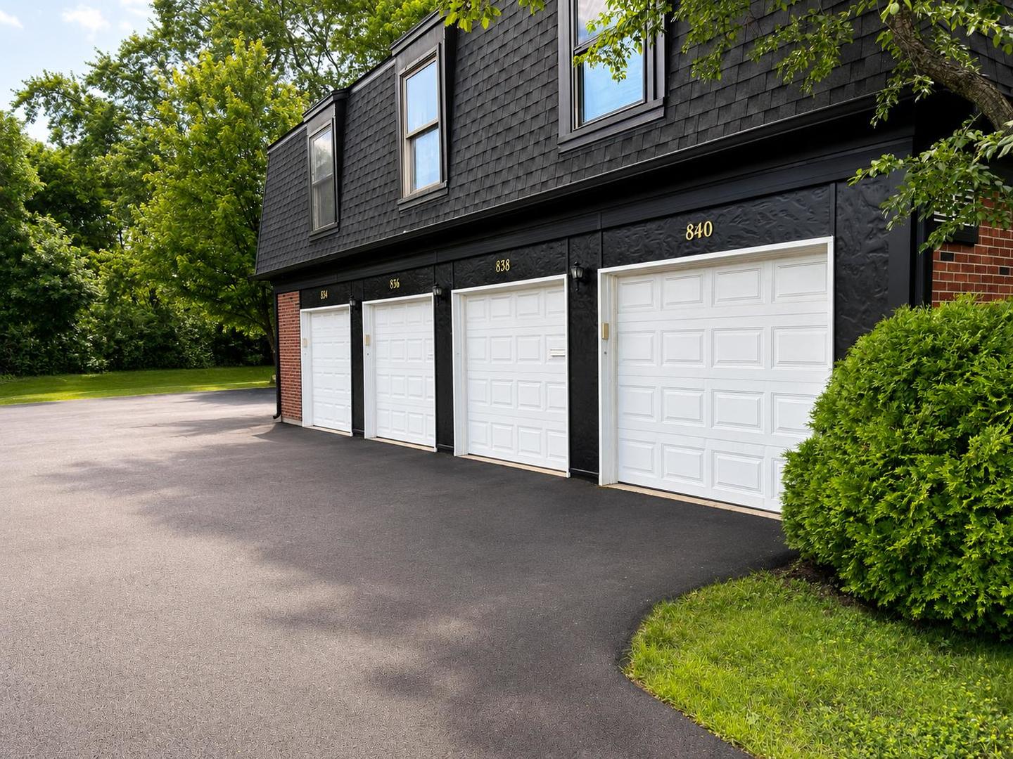 840 Inverrary Lane, Unit 840 Deerfield, IL 60015 - Photo 4 of 19 Gallery Image 4