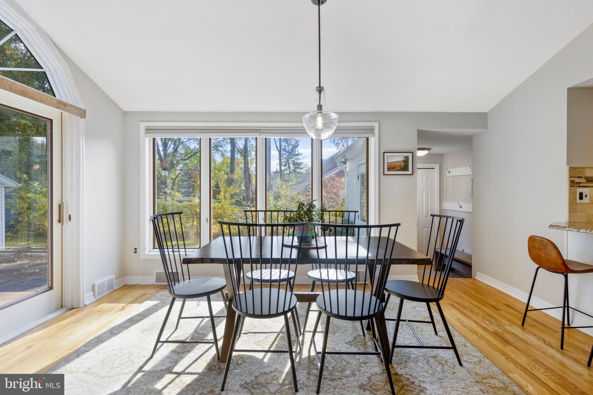 402 Briarwood Road Wallingford, PA 19086 - Photo 12 of 25 Casual dining area with access to deck & mudroom