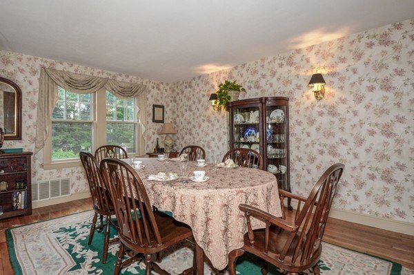 802 Edgell Road Framingham, MA 01701 - Photo 8 of 27 Gallery Image 8