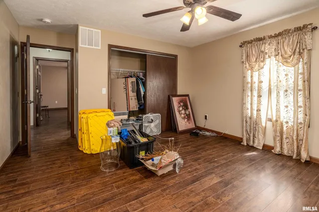 $440,000 | 3860 Boyd Road, Jonesboro, IL 62952