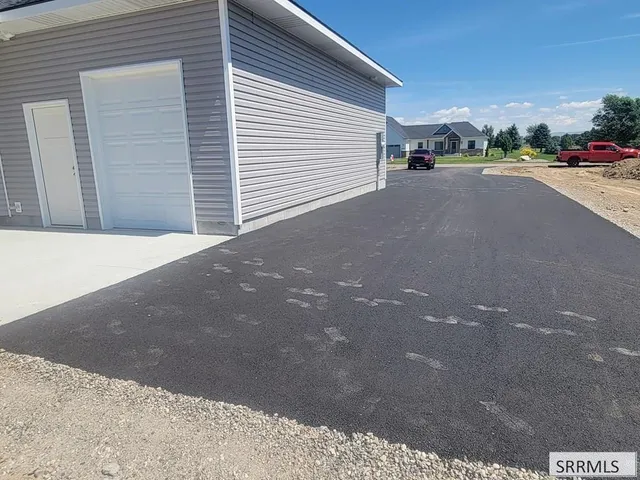 $675,000 | 1406 North 615 East, Shelley, ID 83274