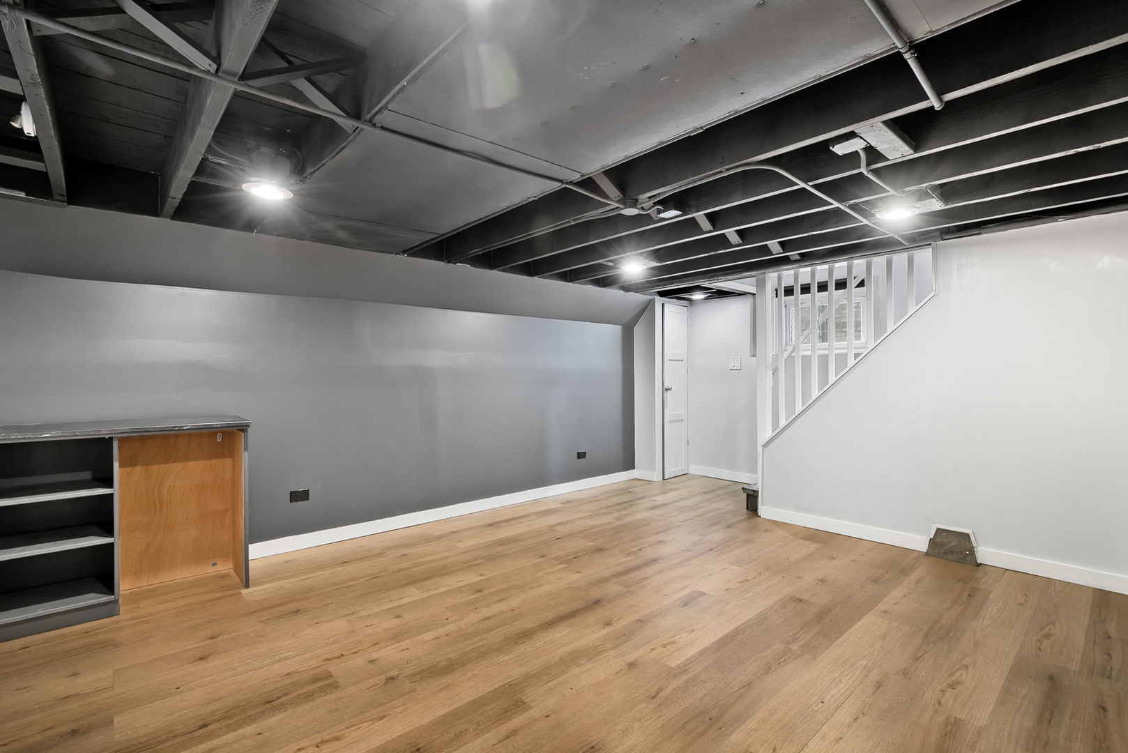 4237 Park Avenue Brookfield, IL 60513 - Photo 14 of 20 a view of an empty room