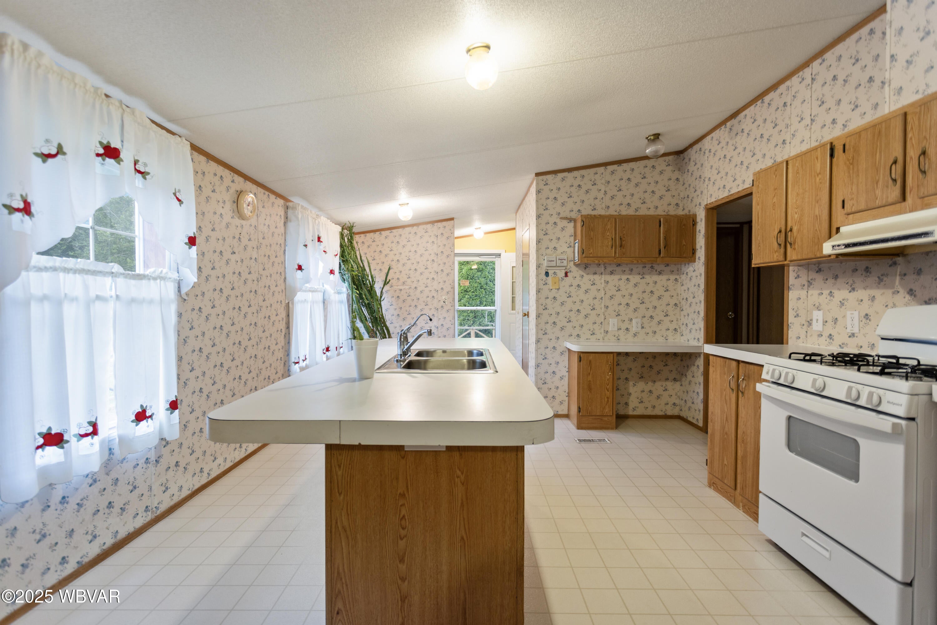 140 Bittner Park Road, Unit 44 Trout Run, PA 17771 - Photo 11 of 31 Kitchen toward dining area