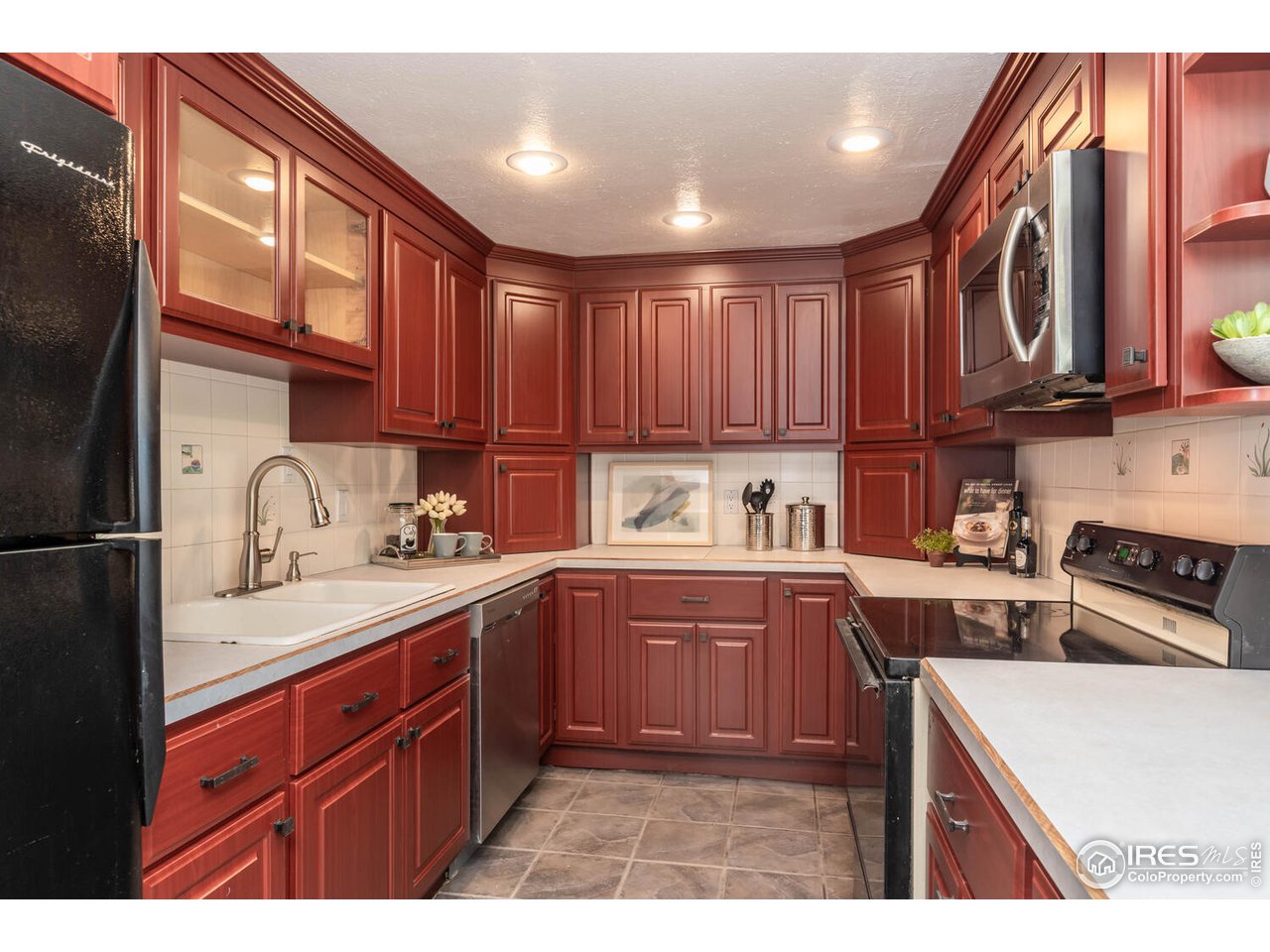 6778 Olde Stage Road Boulder, CO 80302 - Photo 13 of 40 Kitchen