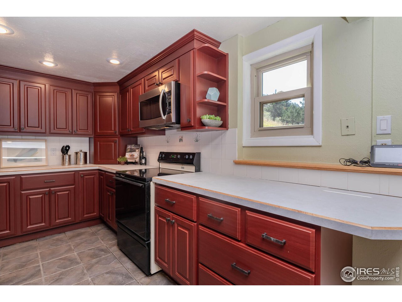 6778 Olde Stage Road Boulder, CO 80302 - Photo 14 of 40 Kitchen