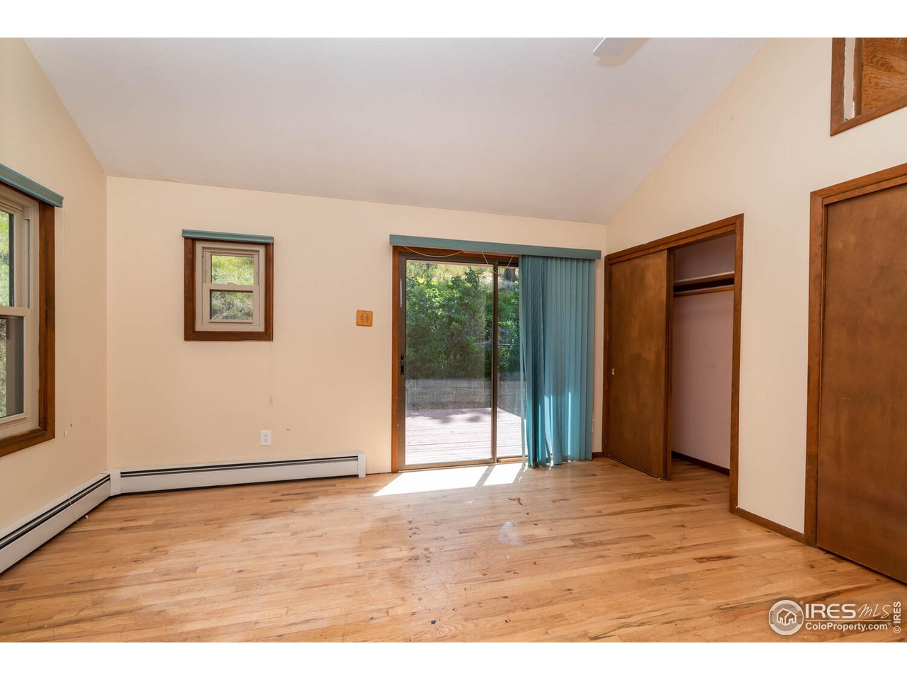 6778 Olde Stage Road Boulder, CO 80302 - Photo 25 of 40 Upper secondary bedroom