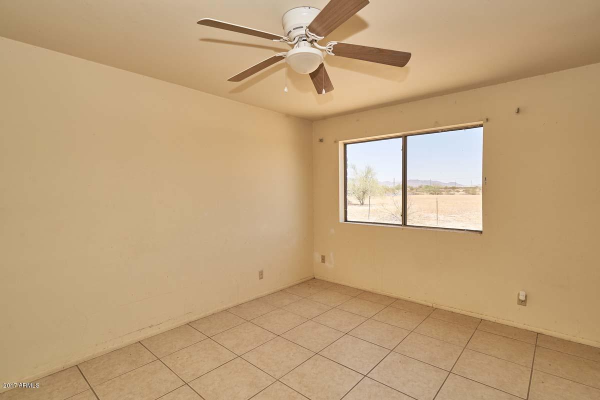 30501 West Yuma Road Buckeye, AZ 85326 - Photo 11 of 32 Dining Area