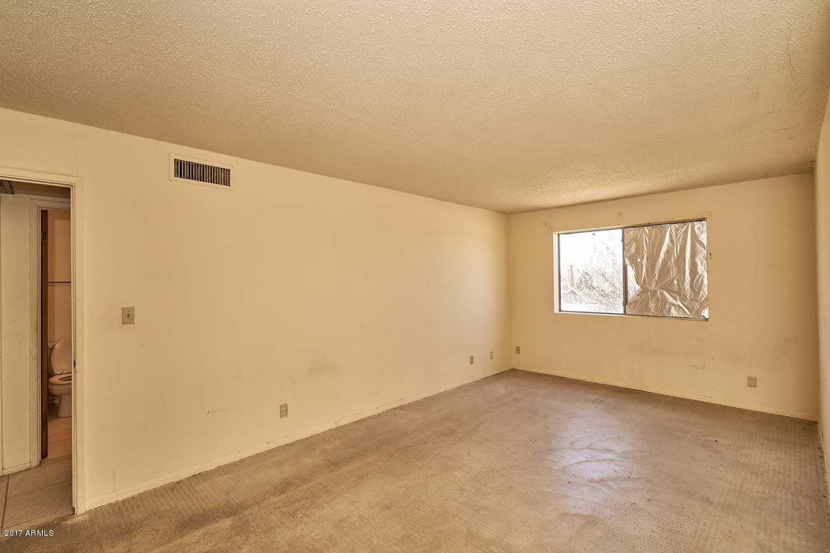 30501 West Yuma Road Buckeye, AZ 85326 - Photo 12 of 32 Den