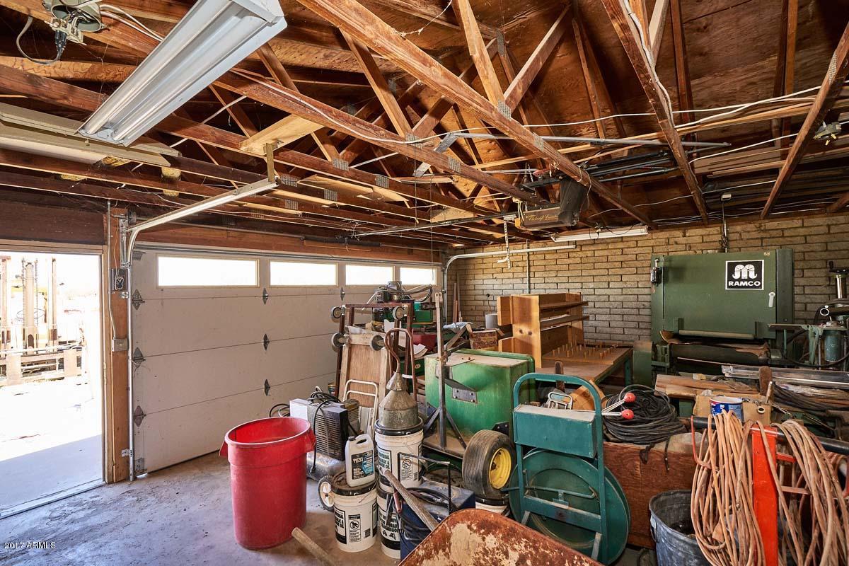 30501 West Yuma Road Buckeye, AZ 85326 - Photo 16 of 32 Garage