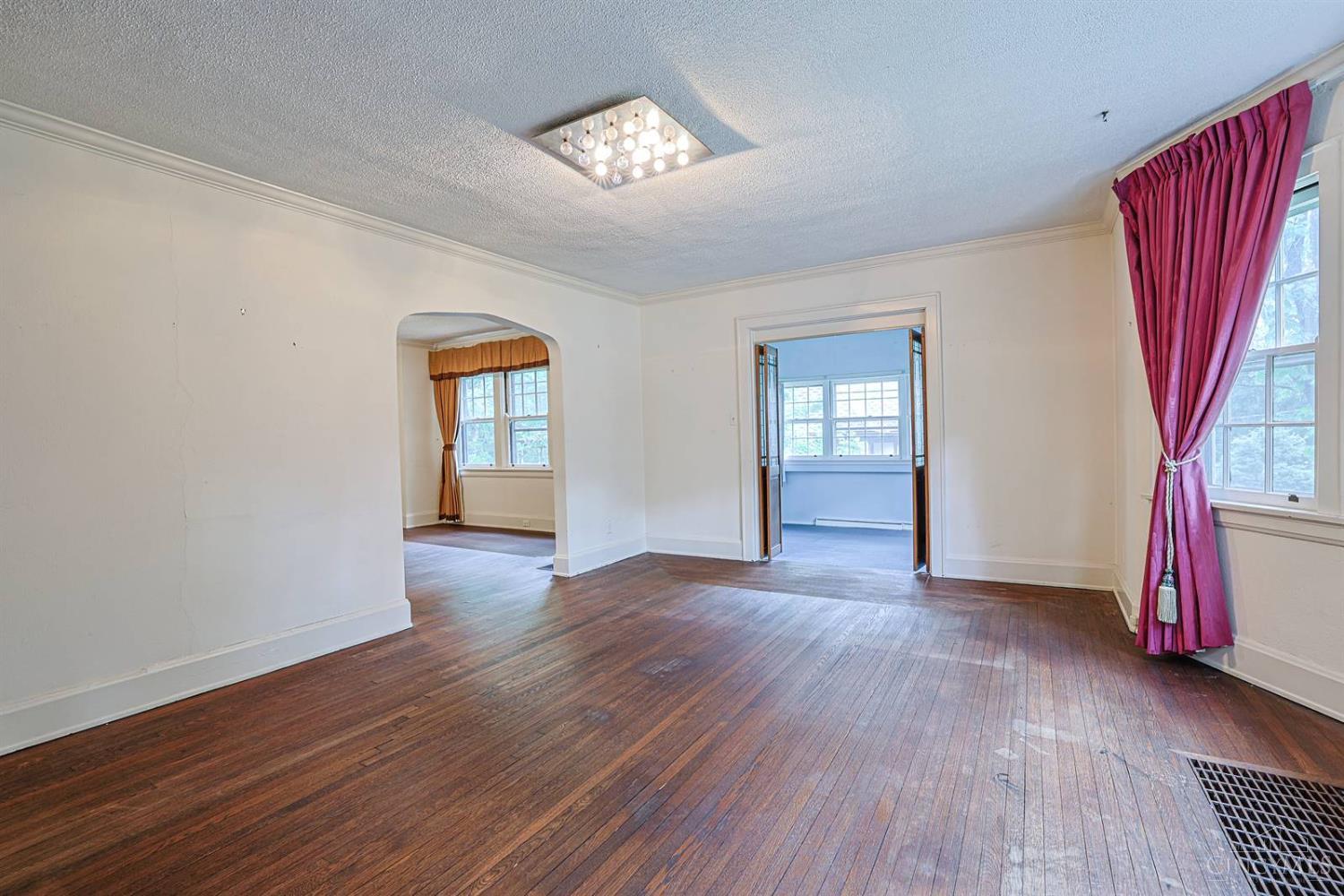 42 Fleming Road Wyoming, OH 45215 - Photo 6 of 53