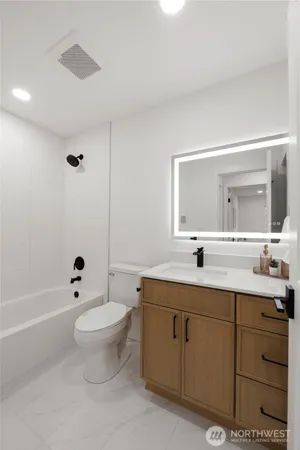 $949,950 | 13022 15th Avenue Southwest, Burien, WA 98146