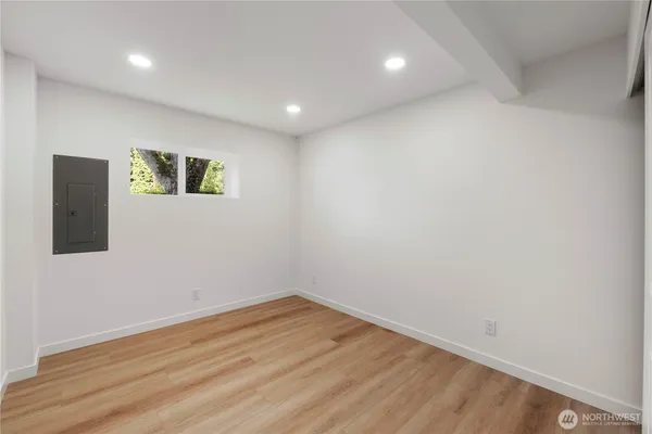 $949,950 | 13022 15th Avenue Southwest, Burien, WA 98146