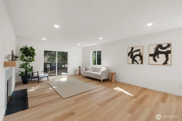 $949,950 | 13022 15th Avenue Southwest, Burien, WA 98146
