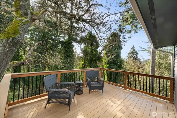 $949,950 | 13022 15th Avenue Southwest, Burien, WA 98146