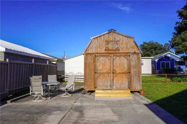 $1,900 | 615 Brown Avenue, Harvey, LA 70058