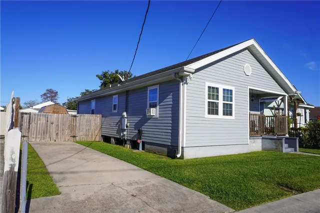 $1,900 | 615 Brown Avenue, Harvey, LA 70058