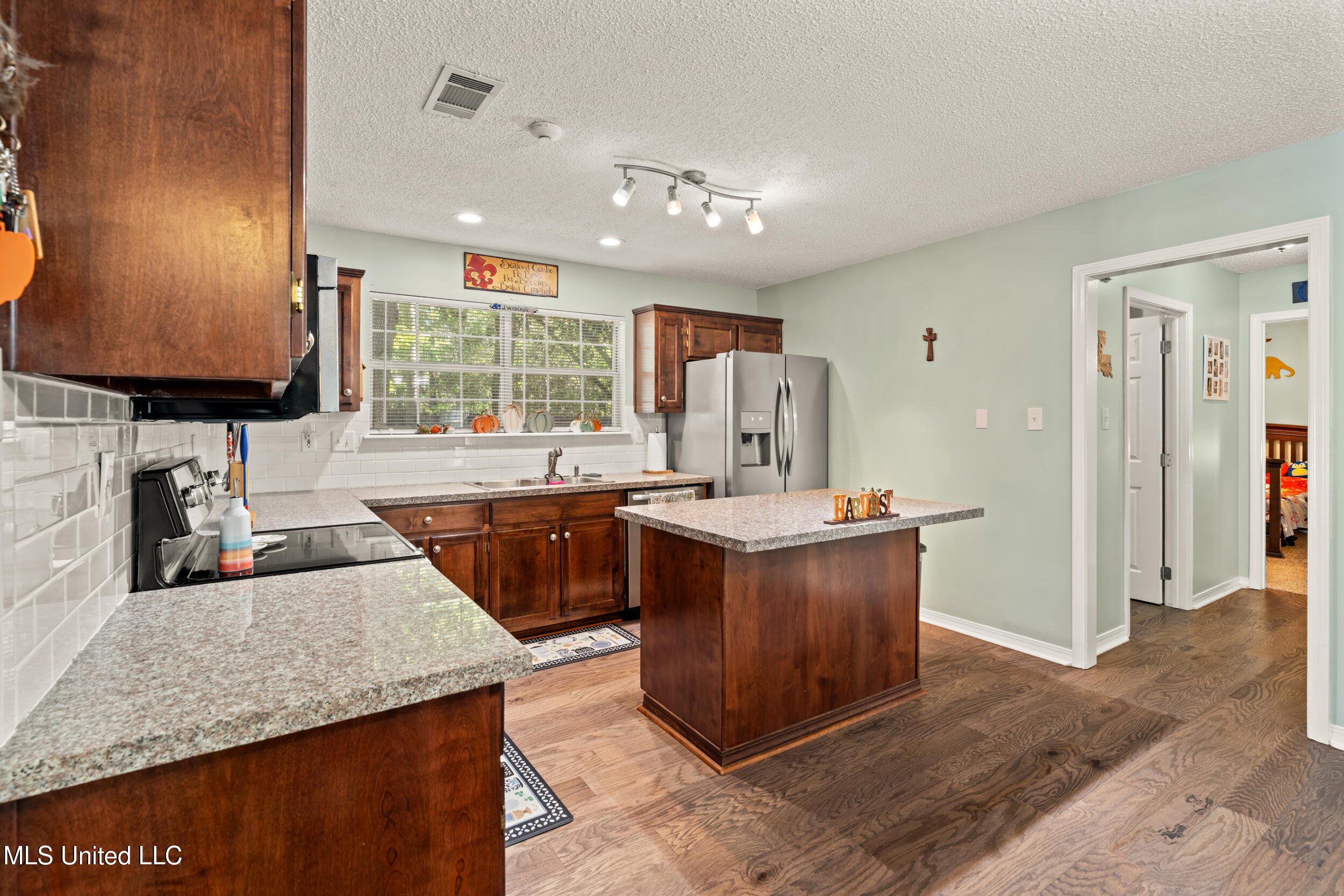 6822 Awini Street Diamondhead, MS 39525 - Photo 14 of 50 15_a7402462