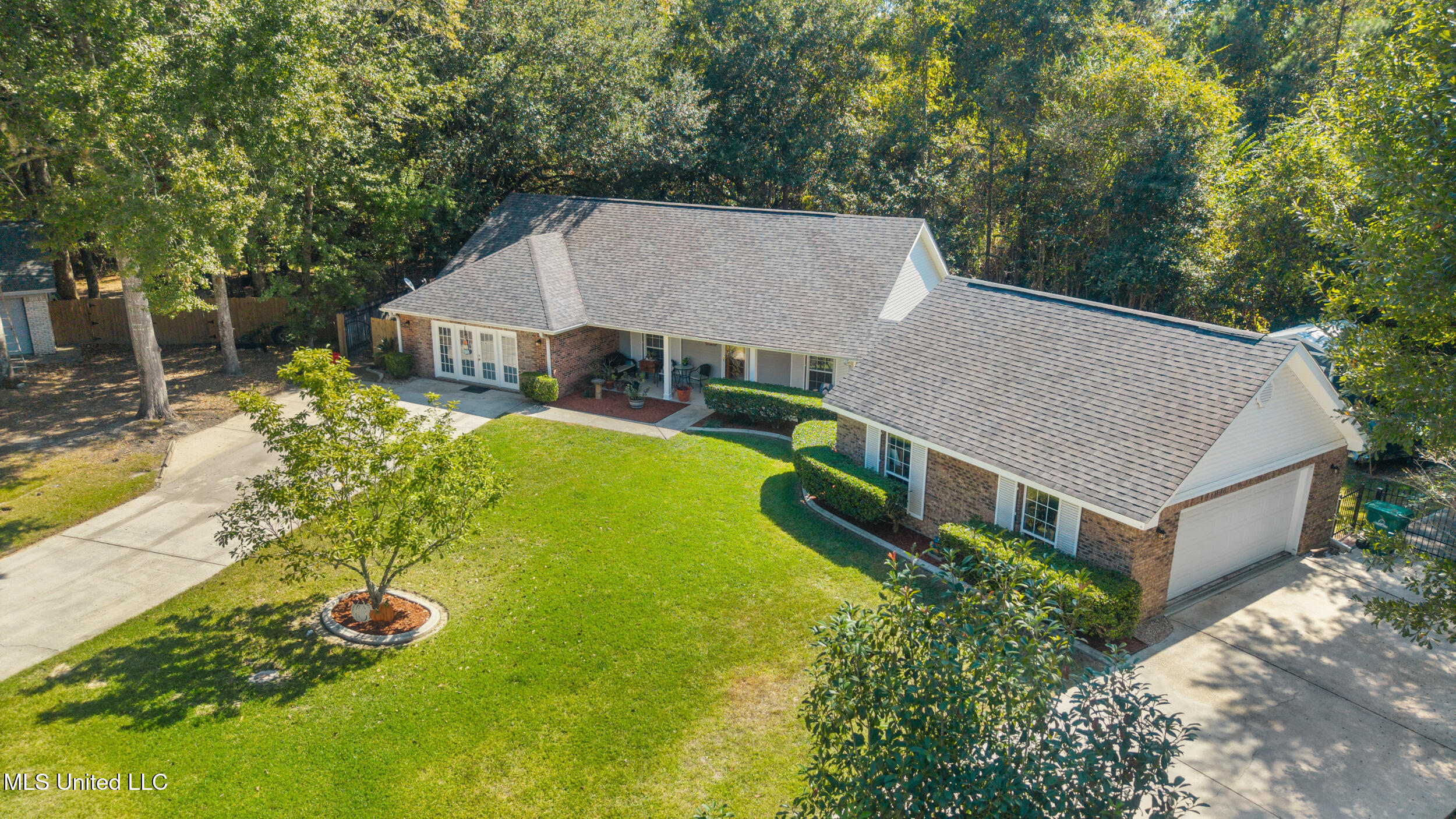 6822 Awini Street Diamondhead, MS 39525 - Photo 3 of 50 3_dji_20251017122224_0301_d