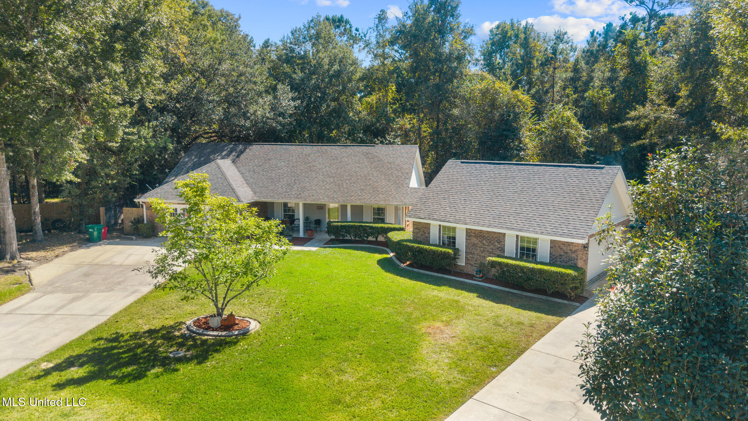 6822 Awini Street Diamondhead, MS 39525 - Photo 40 of 50 42_dji_20251017121447_0271_d