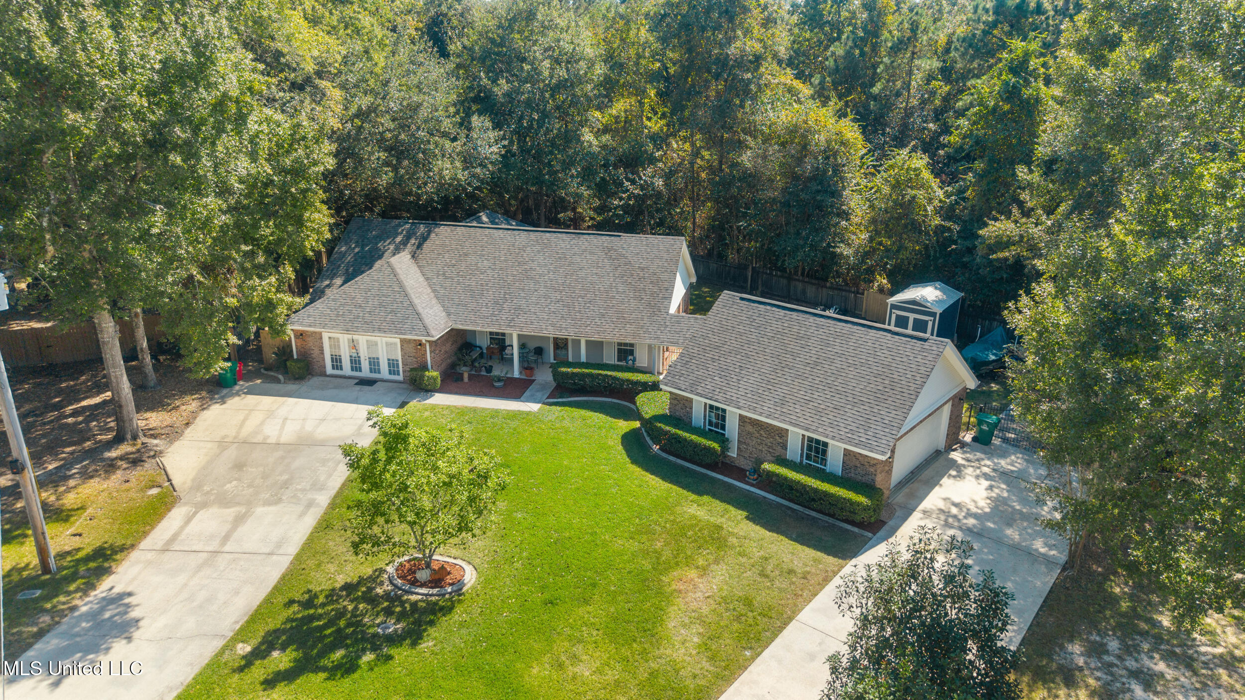 6822 Awini Street Diamondhead, MS 39525 - Photo 46 of 50 43_dji_20251017121507_0276_d